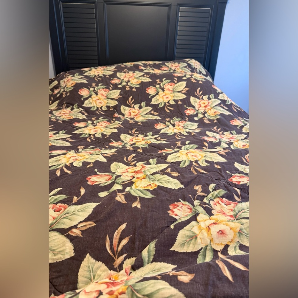 Ralph Lauren  Floral Cotton Quilt in Black with Yellow & Green Accents